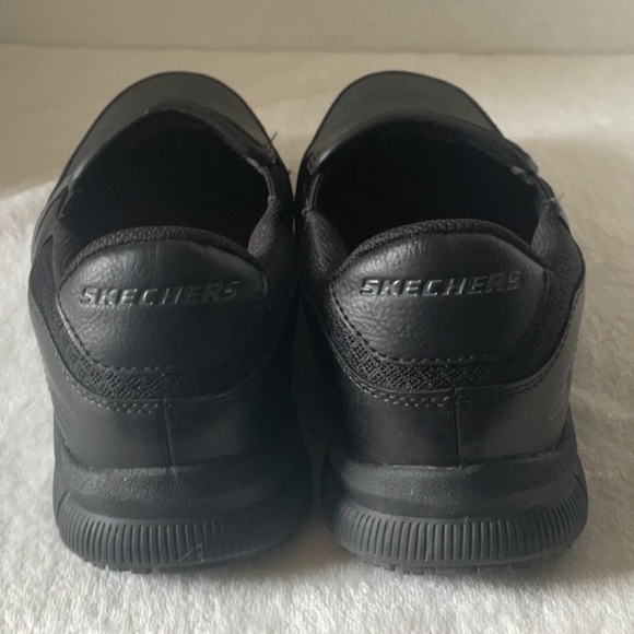 Skechers Black Loafers Slip-On Shoes memory foam - Picture 2 of 8